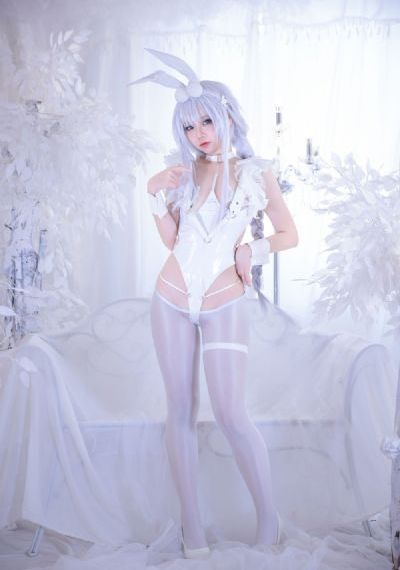 美丽的婶婶中文字幕3_HDBD在线观看